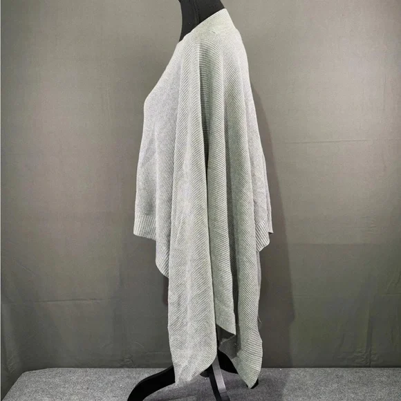 Lululemon Forward Flow Cape Heathered Medium Gray OS Lagenlook Cashmere Yoga - Picture 4 of 13